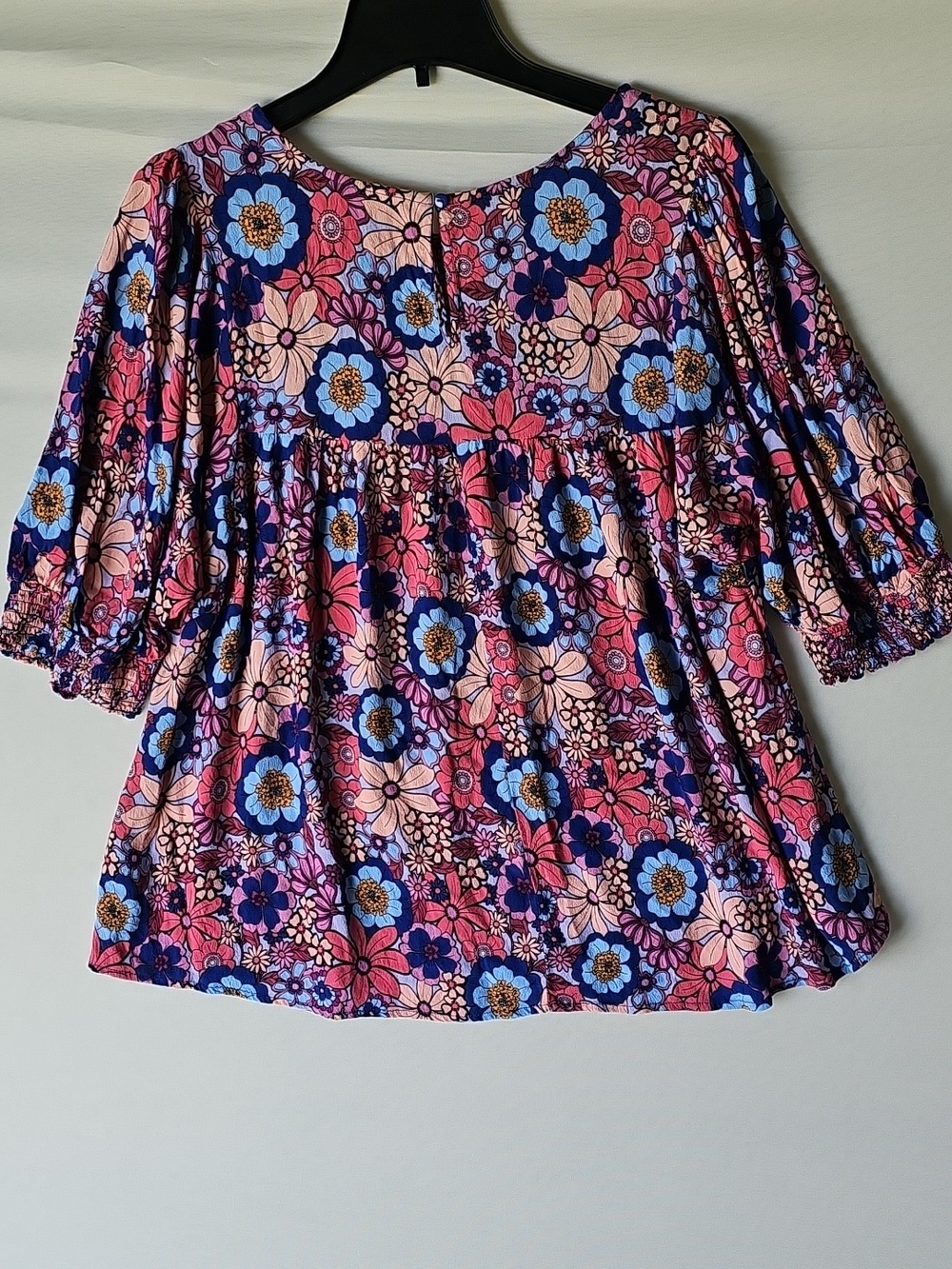 Terra & Sky Floral Smocked Top - Size 2X (20W-22W) - Picture 8 of 14